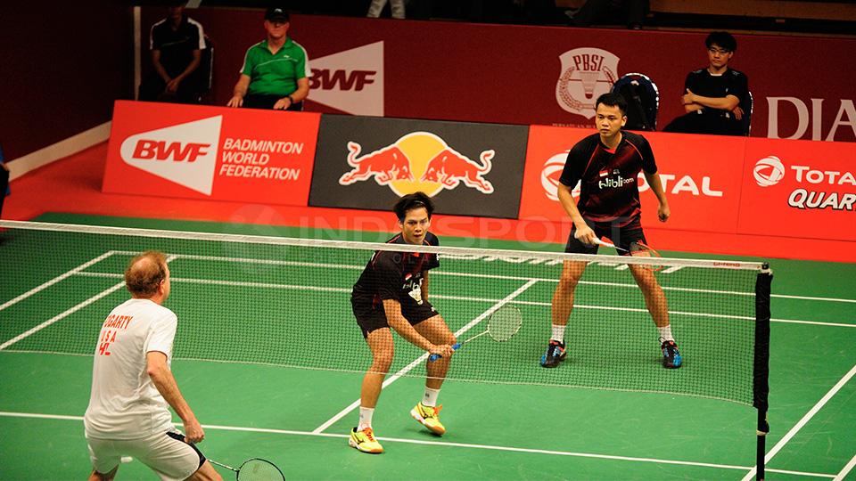 Andrei Adistia dan Hendra Aprida Gunawan menghadapi Mathew Fogarty/Bjorn Seguin.